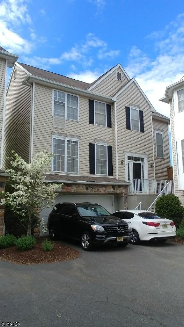 property at 95 Arrowgate Dr