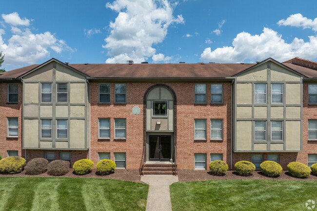 Newberry Parc in Louisville, KY - Building Photo - Building Photo