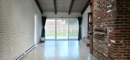 7609 Woodridge Cir in Alexandria, VA - Building Photo - Building Photo