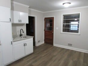 1070 Bloomville Rd in Manning, SC - Building Photo - Building Photo