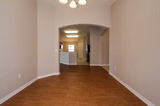 10620 Shady Preserve Dr in Riverview, FL - Foto de edificio - Building Photo