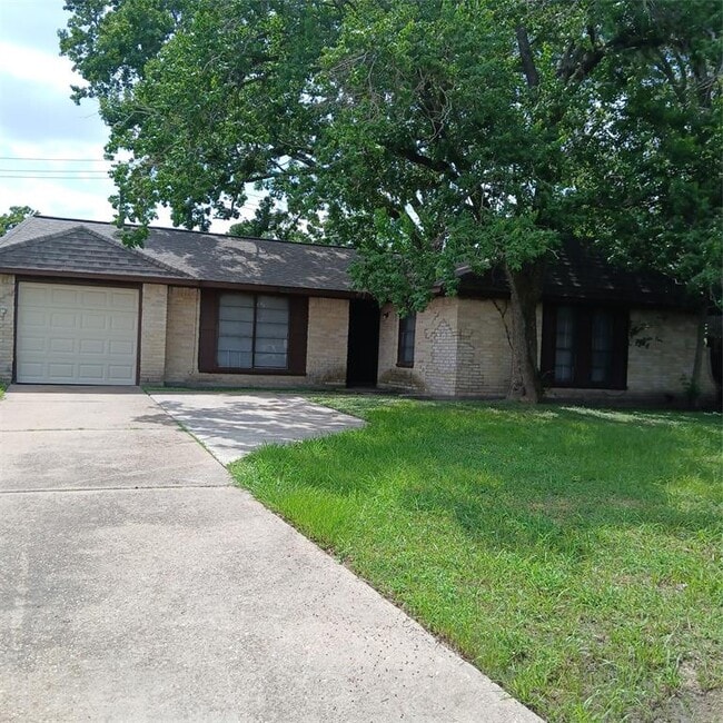 11239 Spottswood Dr in Houston, TX - Building Photo - Building Photo