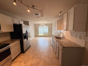 12862 Bonnie Bleu Dr in Denham Springs, LA - Building Photo - Building Photo