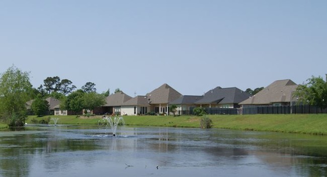 Highland Club in Baton Rouge, LA - Building Photo - Building Photo