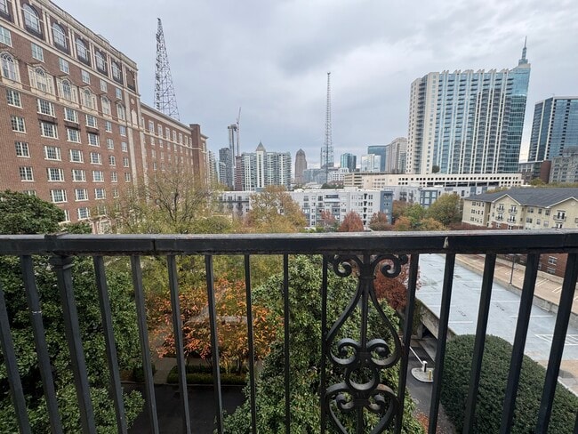 30 5th St NE, Unit 602 in Atlanta, GA - Building Photo - Building Photo