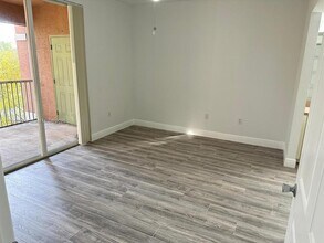 6590 W Sample Rd in Coral Springs, FL - Building Photo - Building Photo