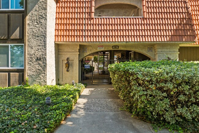 Pruneyard Apartments in Campbell, CA - Foto de edificio - Building Photo