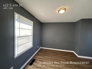 422 S 4th St in Mcloud, OK - Building Photo - Building Photo