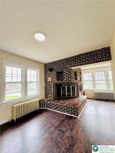 2619 Broad St in Easton, PA - Foto de edificio - Building Photo