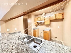1421 Cottondale Dr in Baton Rouge, LA - Building Photo - Building Photo
