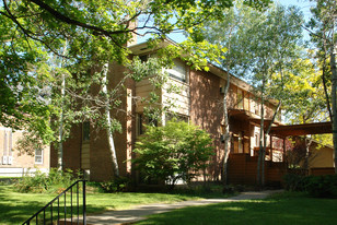 Cedarwood Apartments