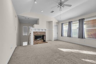 15 Scarlet Woods Ct in The Woodlands, TX - Building Photo - Building Photo