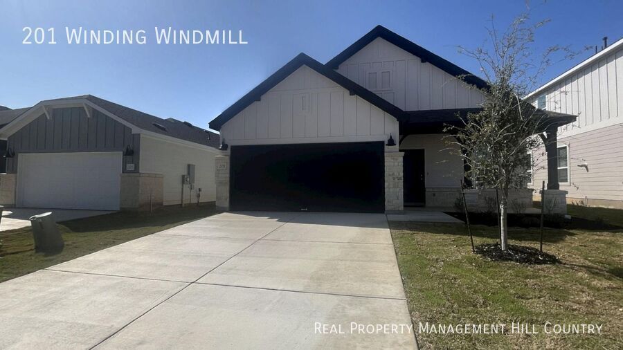201 Winding Windmill in Boerne, TX - Building Photo