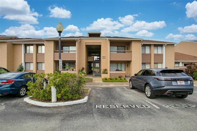 5223 Vineland Rd in Orlando, FL - Building Photo - Building Photo