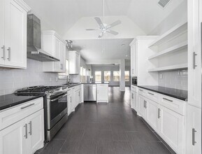 13515 Ryanwood Dr in Houston, TX - Building Photo - Building Photo