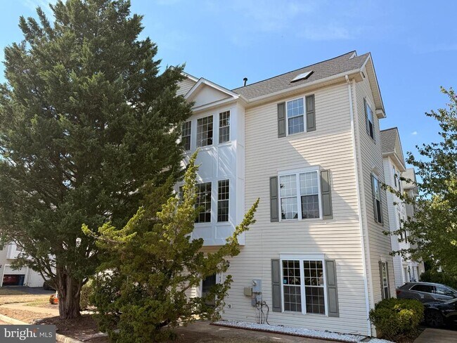property at 2542 Logan Wood Dr