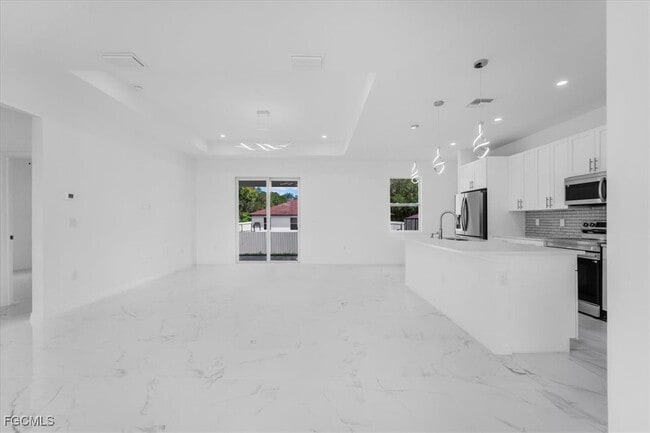 property at 1508 Hibiscus Ave