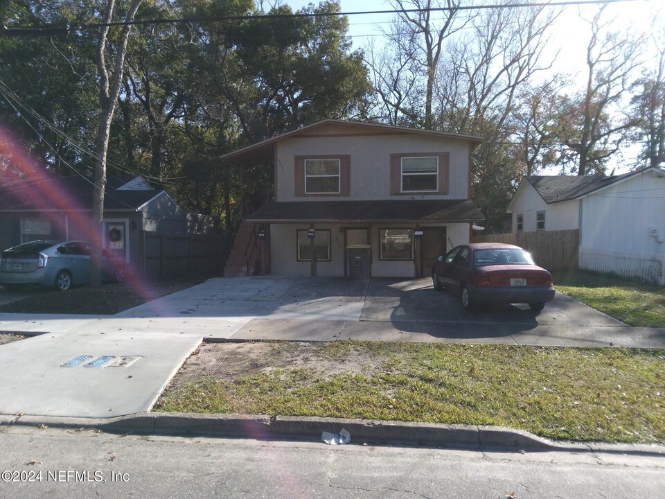 3254 Plum St in Jacksonville, FL - Building Photo