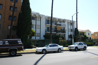 320 S Alexandria Ave in Los Angeles, CA - Building Photo - Building Photo