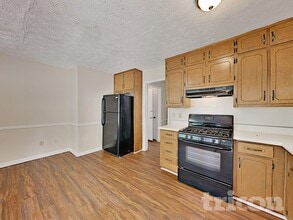 740 Cedar Farms Dr in Lawrenceville, GA - Building Photo - Building Photo