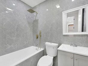 694 Ashford St in Brooklyn, NY - Building Photo - Building Photo