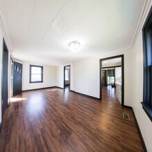 3306 E 7th St in Des Moines, IA - Building Photo - Building Photo