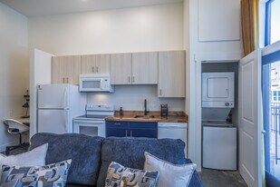 University Lofts - All Inclusive!