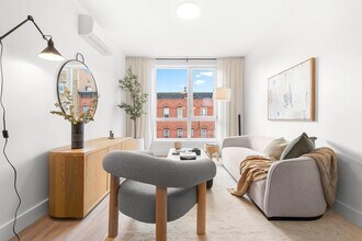 200 Monticello Ave-Unit -002 in Jersey City, NJ - Building Photo - Building Photo