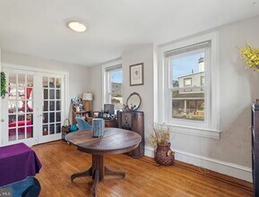 814 E Hector St, Unit 1 in Conshohocken, PA - Building Photo - Building Photo