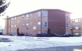 623 S Iowa Ave in Addison, IL - Building Photo - Building Photo