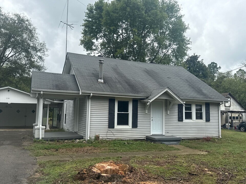 114 Double Springs Rd in Murfreesboro, TN - Building Photo