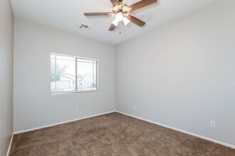 6522 W Elwood St in Phoenix, AZ - Building Photo - Building Photo