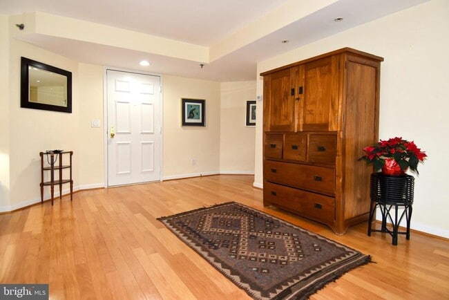 5450 Whitley Park Terrace in Bethesda, MD - Building Photo - Building Photo