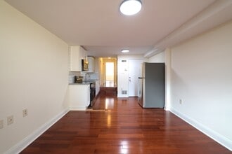 1547 S 13th St in Philadelphia, PA - Building Photo - Building Photo