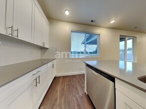 7919 Verona Loop in Olympia, WA - Building Photo - Building Photo