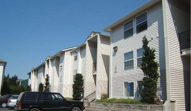 Holgate Commons Apartments in Portland, OR - Building Photo - Building Photo