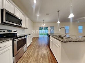 3154 Creek Village Ln in Green Cove Springs, FL - Building Photo - Building Photo