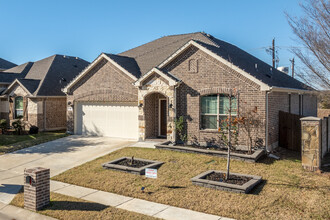 Reserve at Chamberlain Crossing in Fate, TX - Building Photo - Building Photo