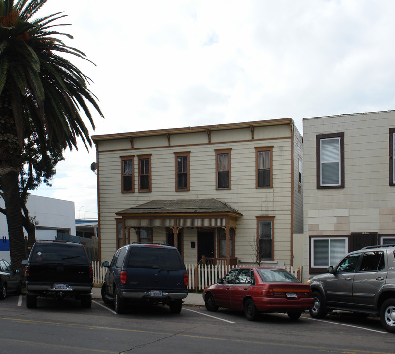 1833 National Ave in San Diego, CA - Building Photo