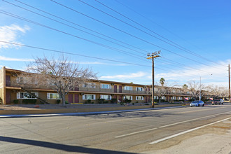 Mojave Breeze Apartments in Las Vegas, NV - Building Photo - Building Photo