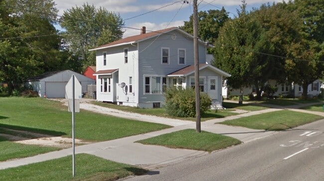 property at 1113 S Galena Ave