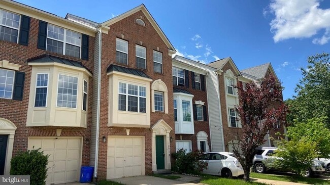 18214 Gravinia Cir in Germantown, MD - Building Photo - Building Photo