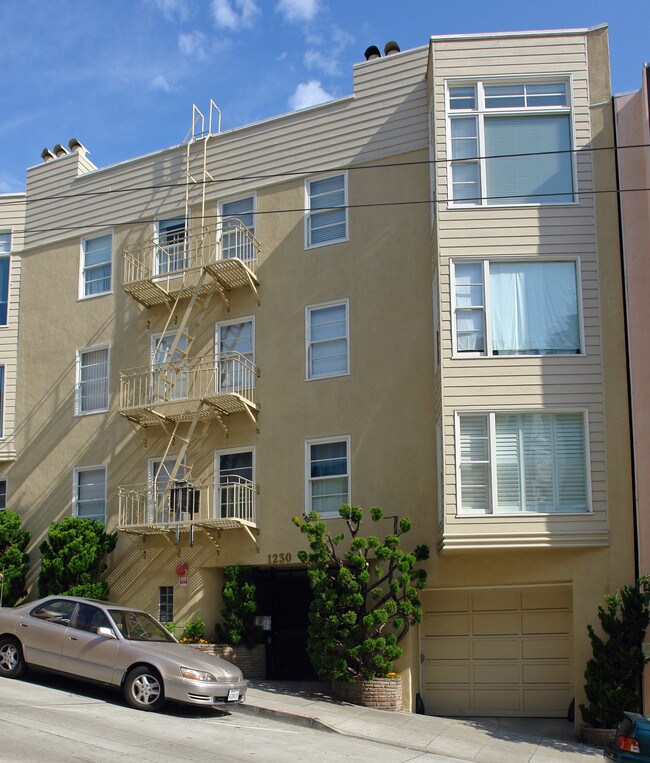 1230 Clay St in San Francisco, CA - Building Photo - Building Photo