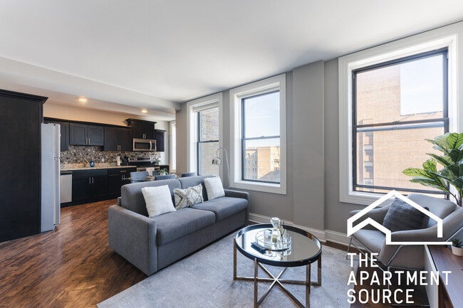 property at 5009 N Sheridan Rd
