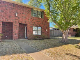 AUGUST 2026 PRE-LEASE!!  Spacious 3 Bedroo in College Station, TX - Building Photo