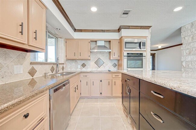 26611 Meadow Ln in Katy, TX - Foto de edificio - Building Photo