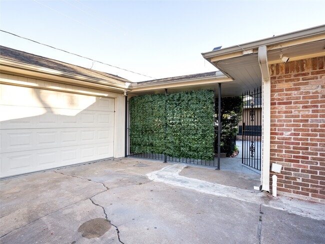 property at 9403 Timberside Dr