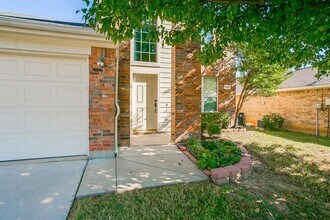 11808 Pinyon Pine Dr in Fort Worth, TX - Building Photo - Building Photo