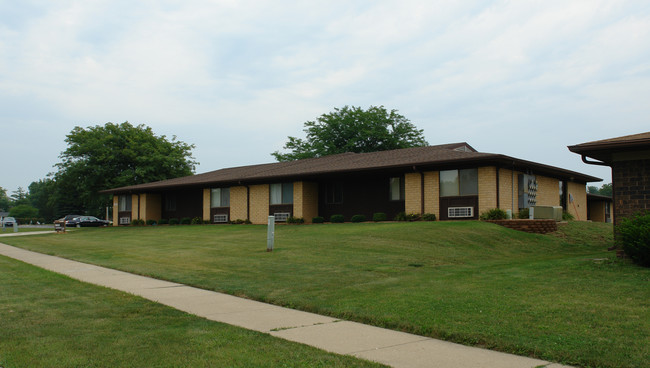 3506 N Molleck Dr in Peoria, IL - Building Photo - Building Photo