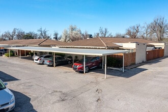 7129 NW 16th St in Bethany, OK - Foto de edificio - Building Photo